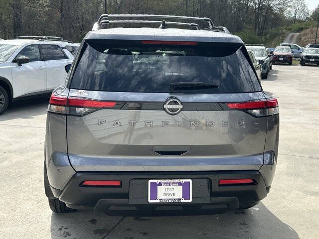 2026 Nissan Pathfinder SV