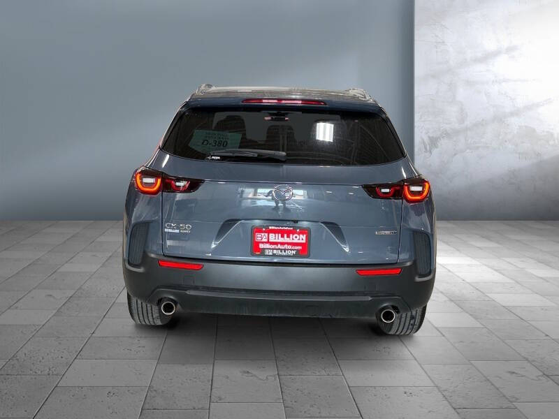 2024 Mazda CX-50 2.5 S Preferred
