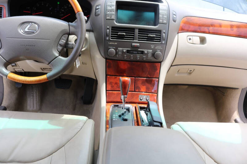 2002 Lexus LS 430