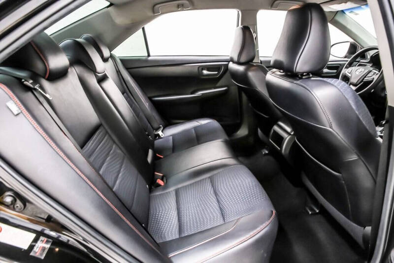 2015 Toyota Camry SE