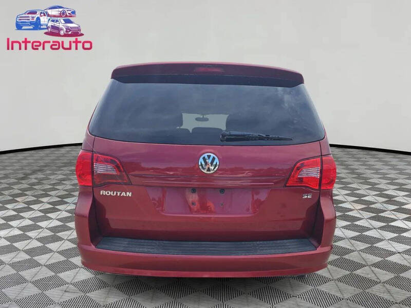 2011 Volkswagen Routan