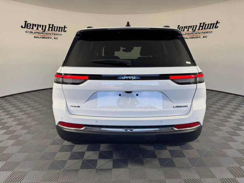 2023 Jeep Grand Cherokee Laredo