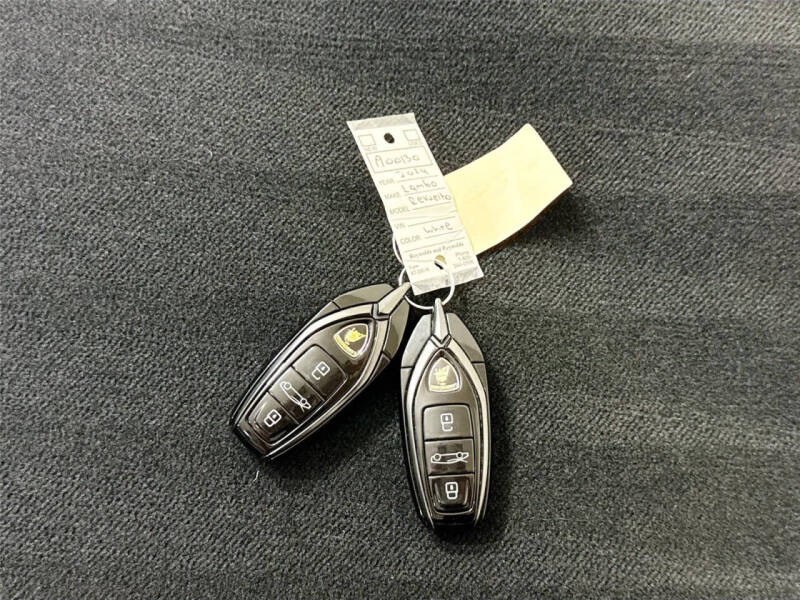 2024 Lamborghini Revuelto