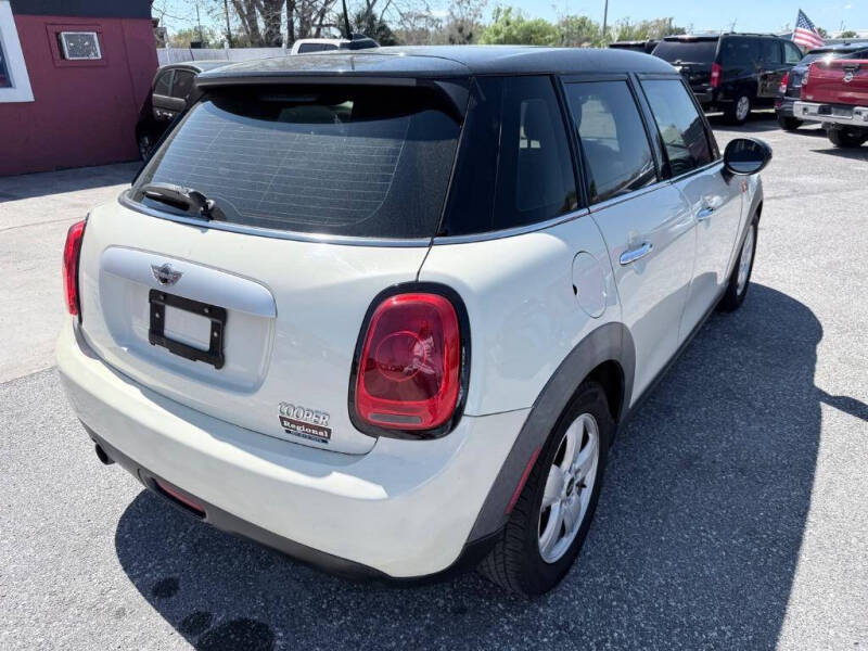 2015 MINI Hardtop 4 Door Cooper
