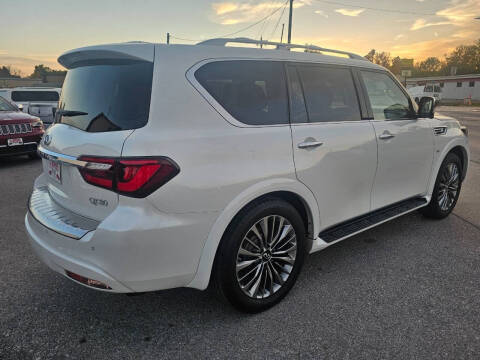 2019 Infiniti QX80 Luxe