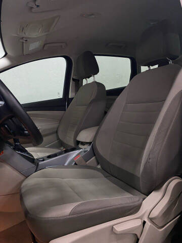 2013 Ford C-MAX Hybrid SE