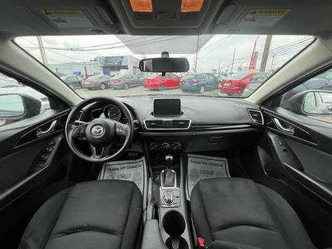 2015 Mazda MAZDA3 i Sport