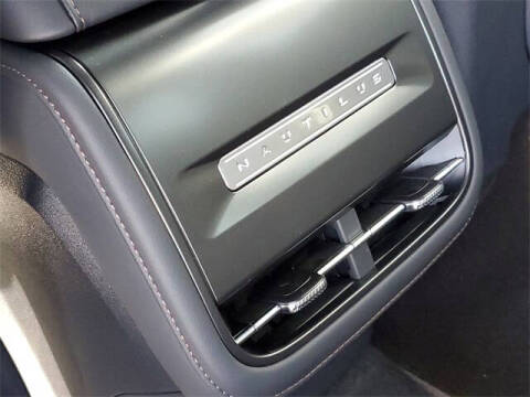 2025 Lincoln Nautilus Hybrid Premiere