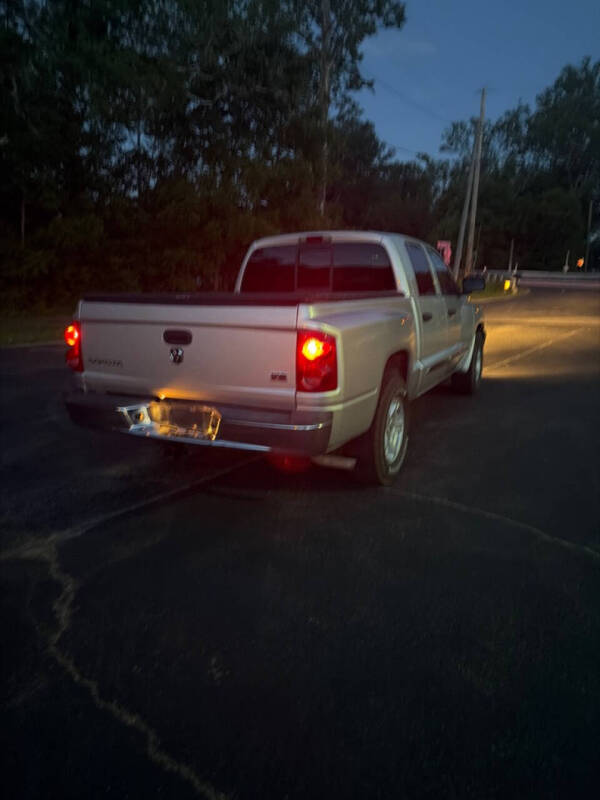 2005 Dodge Dakota Laramie
