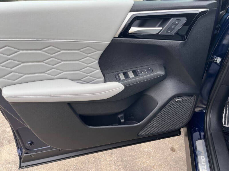 2026 Mitsubishi Outlander SEL
