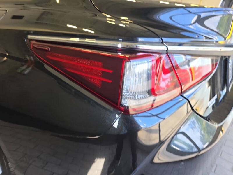 2020 Lexus ES 350 Luxury