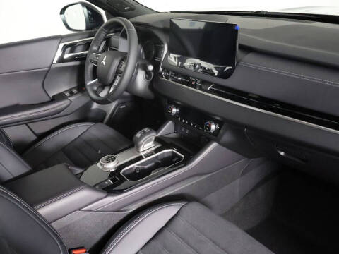 2026 Mitsubishi Outlander LE