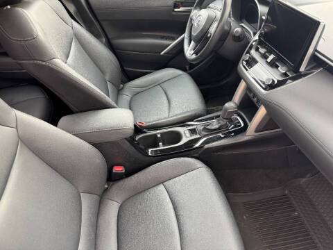 2023 Toyota Corolla Cross XLE