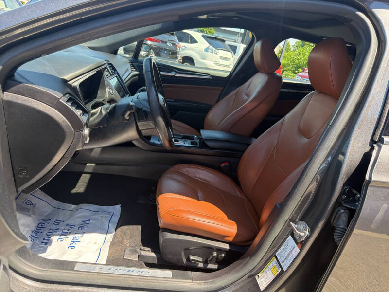 2020 Ford Fusion Titanium