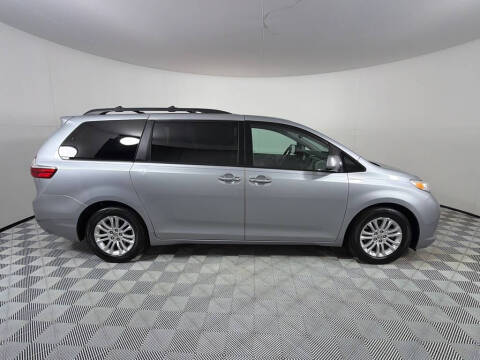 2016 Toyota Sienna