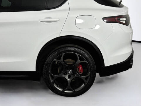 2024 Alfa Romeo Stelvio Veloce