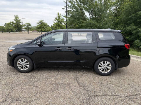 2016 Kia Sedona L