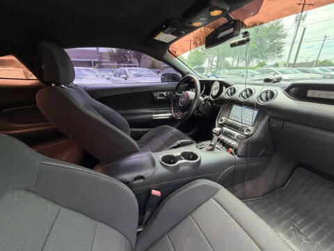 2017 Ford Mustang V6