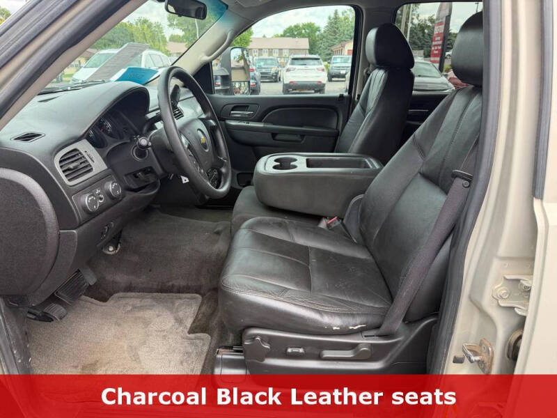 2012 Chevrolet Suburban Fleet 2500