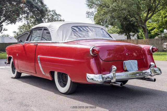 1952 Ford Crestline