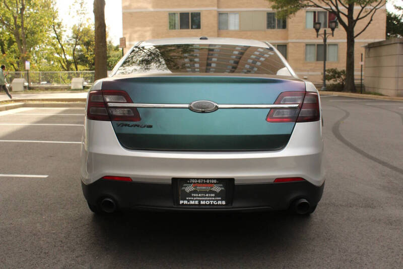 2016 Ford Taurus SE