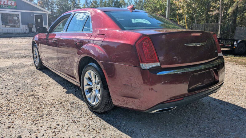 2016 Chrysler 300 Limited