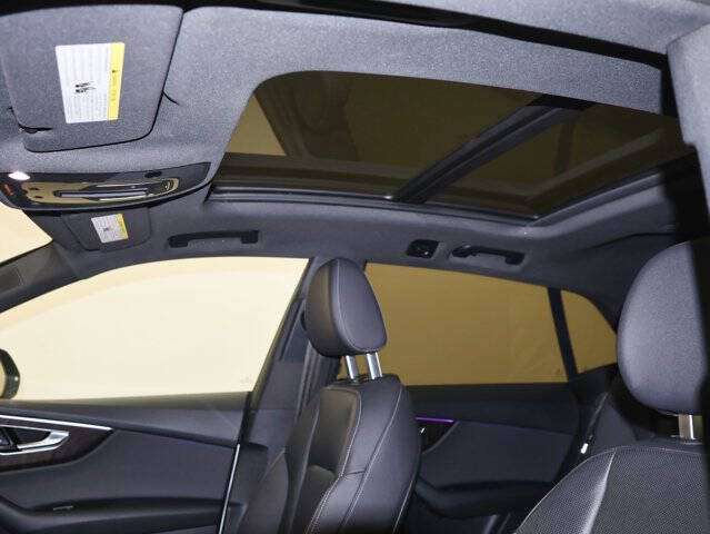 2019 Audi Q8 quattro Premium Plus 55 TFSI