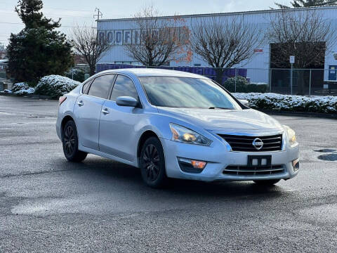 2013 Nissan Altima for sale at ICAR MOTORS LLC in Auburn WA