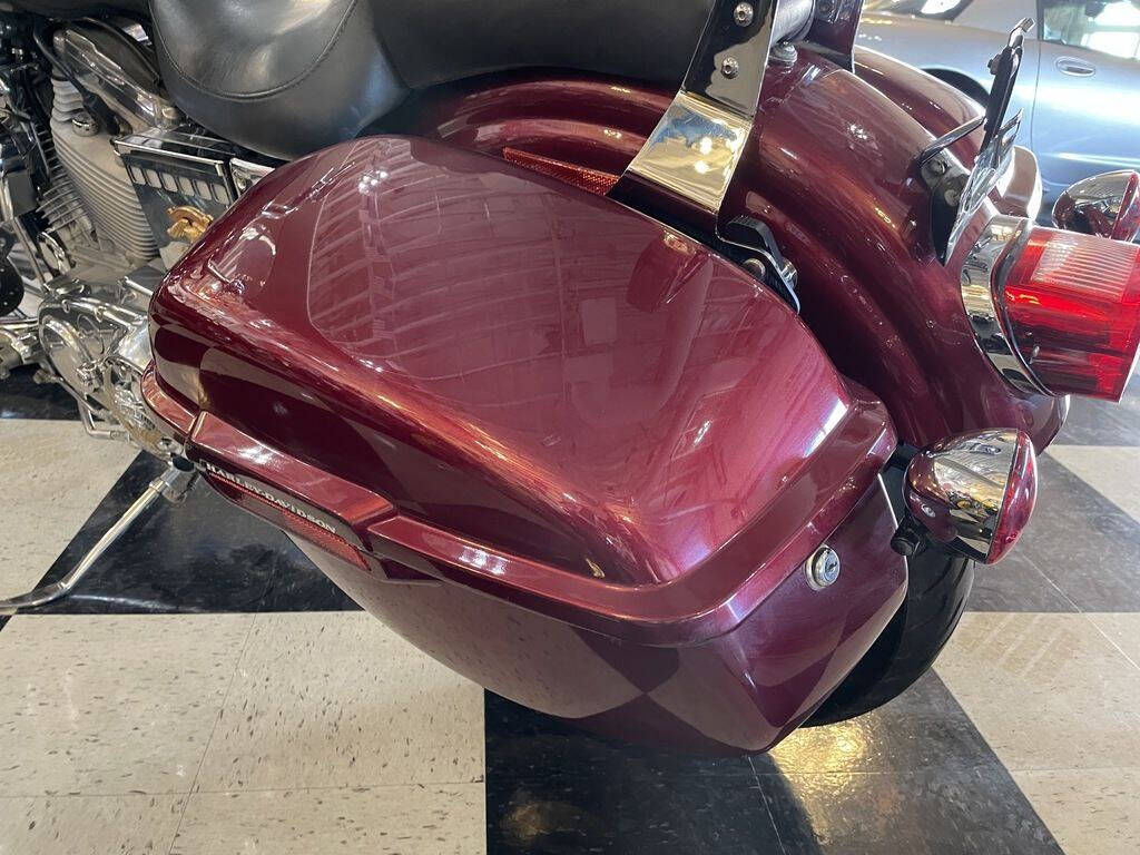 2001 Harley-Davidson® XL883C - Sportster® Custo 16