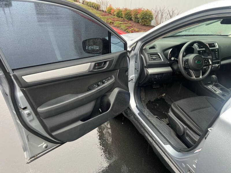 2019 Subaru Outback 2.5i