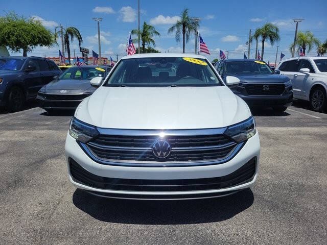2024 Volkswagen Jetta SE