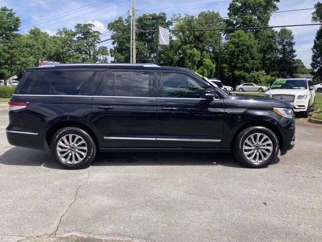 2022 Lincoln Navigator L Standard