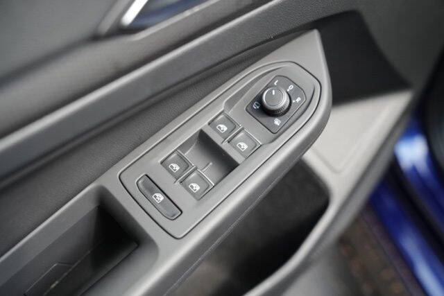 2024 Volkswagen Golf GTI 380 SE