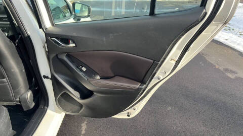 2018 Mazda MAZDA3 Touring