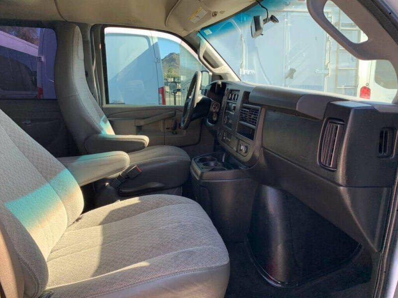 2017 Chevrolet Express LT 3500