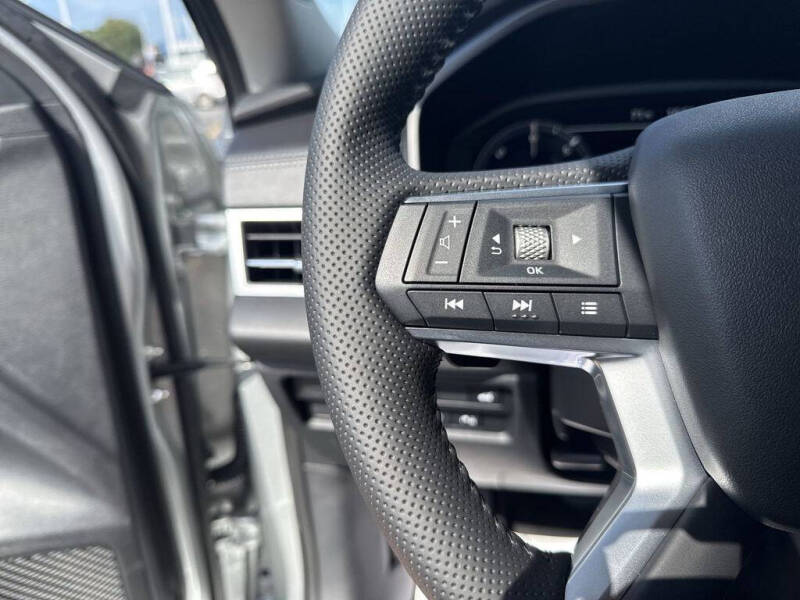 2025 Mitsubishi Outlander PHEV SE