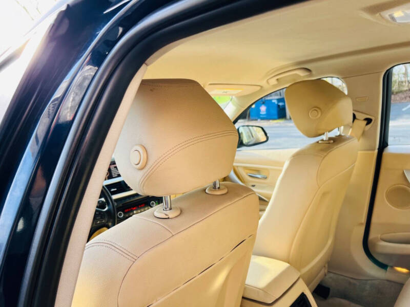 2013 BMW 3 Series 320i xDrive