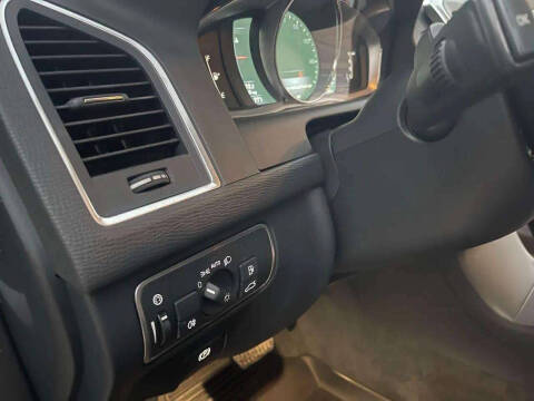 2016 Volvo XC60 T5 Drive-E Premier