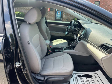 2019 Hyundai Elantra SEL