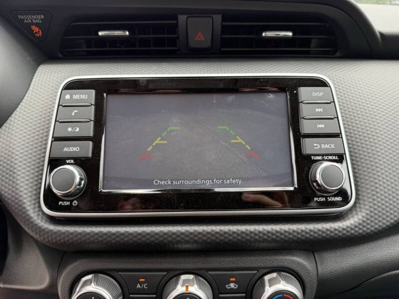 2025 Nissan Kicks Play S