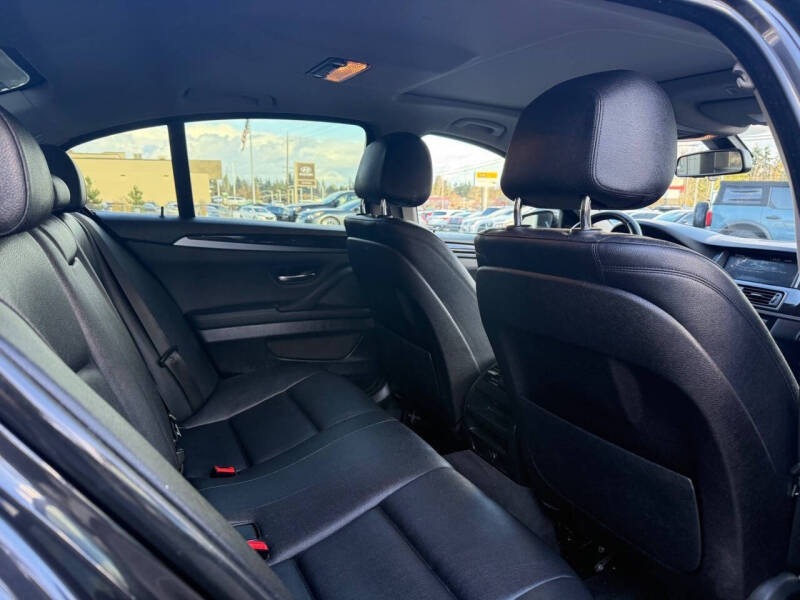 2015 BMW 5 Series 528i