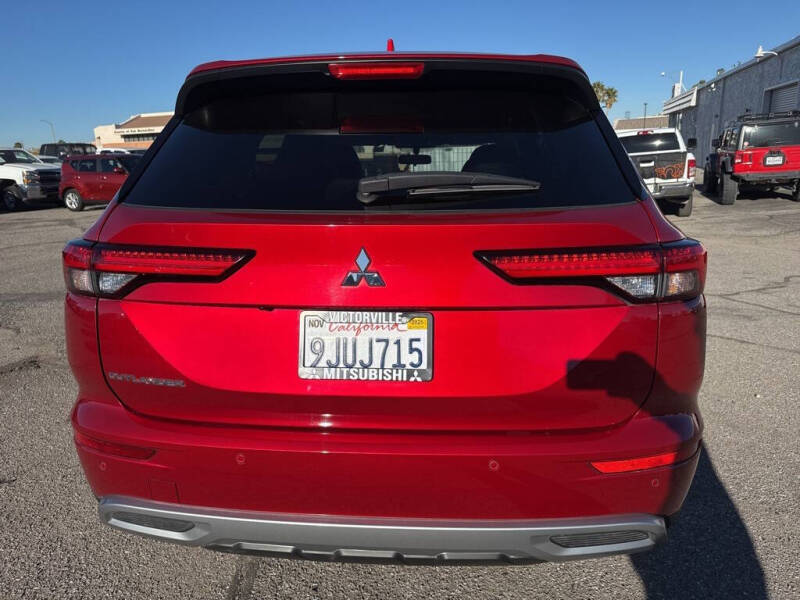 2023 Mitsubishi Outlander SE