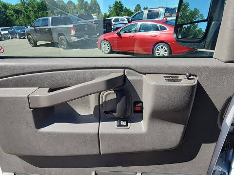 2025 GMC Savana 2500