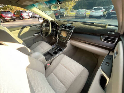 2016 Toyota Camry LE