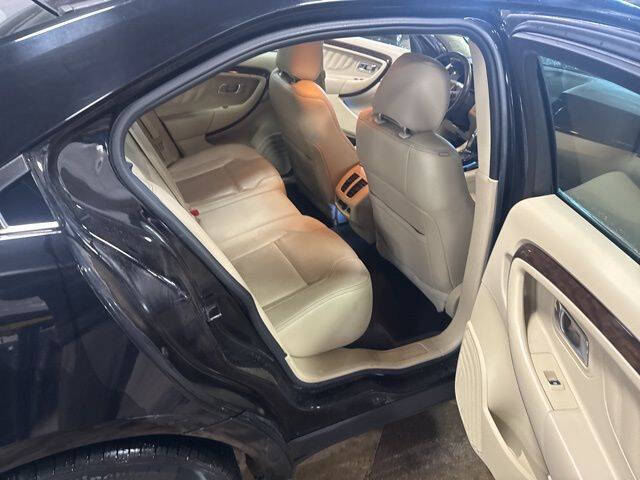 2019 Ford Taurus Limited