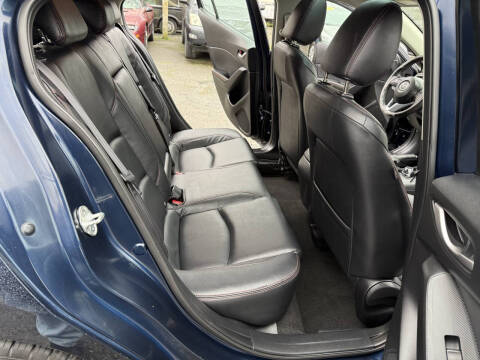 2015 Mazda MAZDA3 i Grand Touring