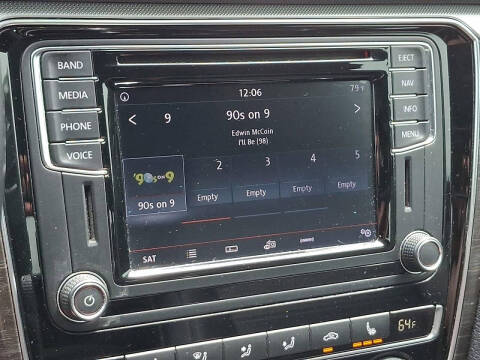 2017 Volkswagen Passat 1.8T SE