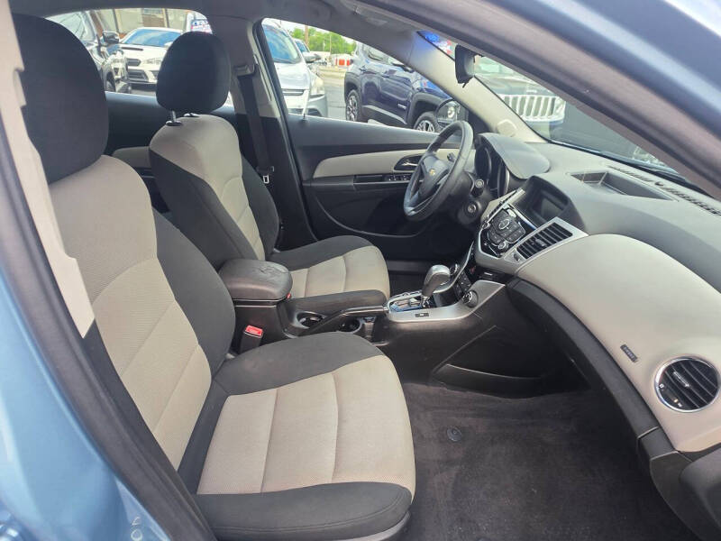 2012 Chevrolet Cruze LS