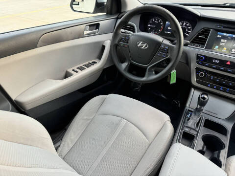 2016 Hyundai Sonata SE