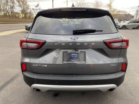 2023 Ford Escape Hybrid Active